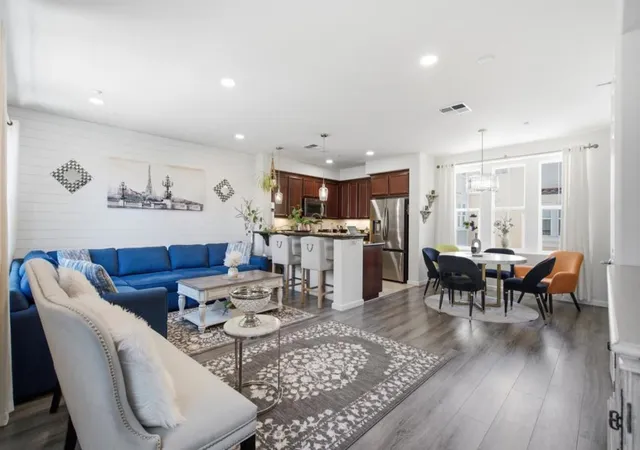 Listing Photo 4 - Condo for sale in building located at 71 Heligan Ln, Livermore, CA 94551 - Unit #3