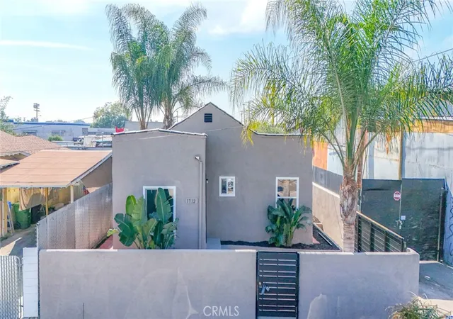 Photo 3 of Sale Pending at 1712 East 57th, Los Angeles, CA 90058 | MLS# DW26163321 | Listing updated on 2026-09-14