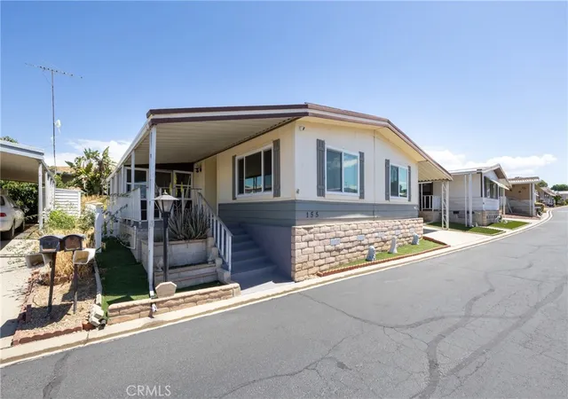 Photo 3 of Manufactured home for sale at 33600 Calimesa Blvd #155, Yucaipa, CA 92399 | MLS# TR26158344 | Listing updated on 2026-09-17
