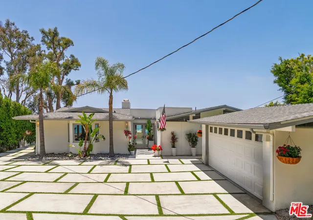 Photo 4 of Single family home for sale at 23706 Harbor Vista Dr, Malibu, CA 90265 | MLS# 26865119 | Listing updated on 2026-09-14
