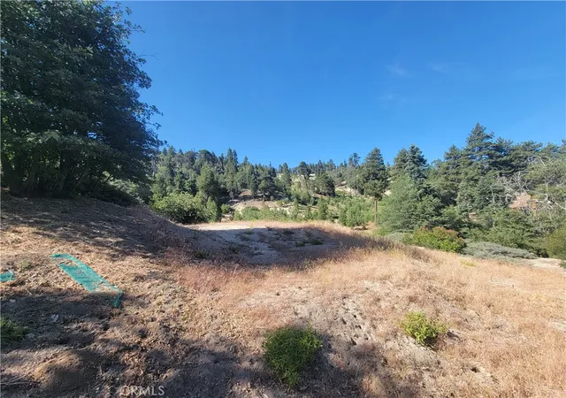 Single family home for sale at 33345 Angeles, Green Valley Lake, CA 92341 | MLS# IV26163994