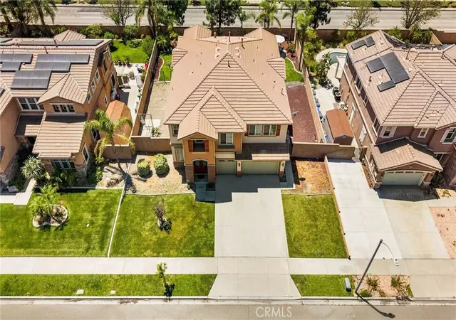 Photo 3 of Single family home for sale at 16425 Basswood, Fontana, CA 92336 | MLS# TR26164078 | Listing updated on 2026-09-15