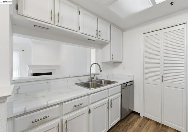 Photo 2 of Condo for sale at 316 Dursey Dr, Pinole, CA 94564 | MLS# 41143082 | Listing updated on 2026-09-14