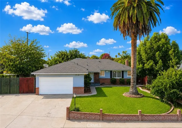 Photo 2 of Single family home for sale at 3849 E Dayton Ave, Fresno, CA 93726 | MLS# MC26164788 | Listing updated on 2026-09-20