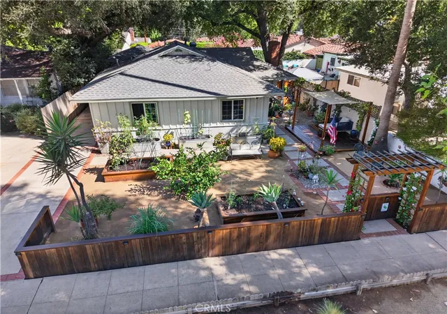 Photo 1 of Single family home for sale at 21209 Dumetz Rd, Woodland Hills, CA 91364 | MLS# SR26164696 | Listing updated on 2026-10-04