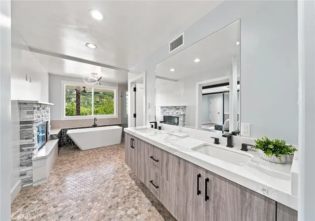 Photo 1 of Single family home for sale at 6002 Graciosa, Los Angeles, CA 90068 | MLS# PW26165272 | Listing updated on 2026-09-14