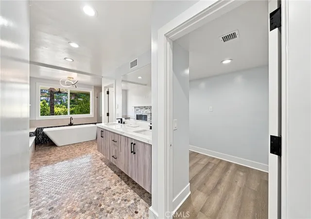 Photo 2 of Single family home for sale at 6002 Graciosa, Los Angeles, CA 90068 | MLS# PW26165272 | Listing updated on 2026-09-14