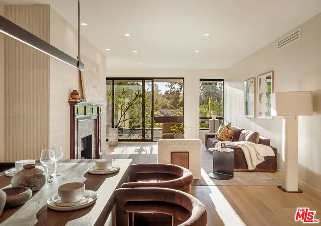 Photo 2 of Sale Pending at 10551 Wilshire Blvd #403, Los Angeles, CA 90024 | MLS# 26864013 | Listing updated on 2026-09-15
