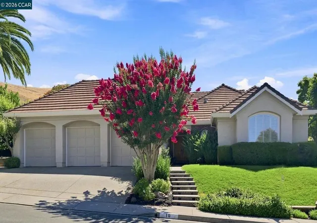 Photo 1 of Sale Pending at 10 Edinburgh Pl, Danville, CA 94526 | MLS# 41143265 | Listing updated on 2026-09-22