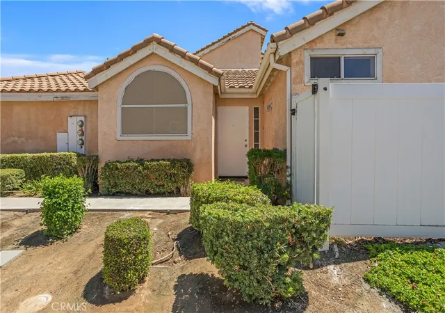 Photo 4 of Condo for sale at 3514 Myers St #3, Riverside, CA 92503 | MLS# IG26165253 | Listing updated on 2026-09-15