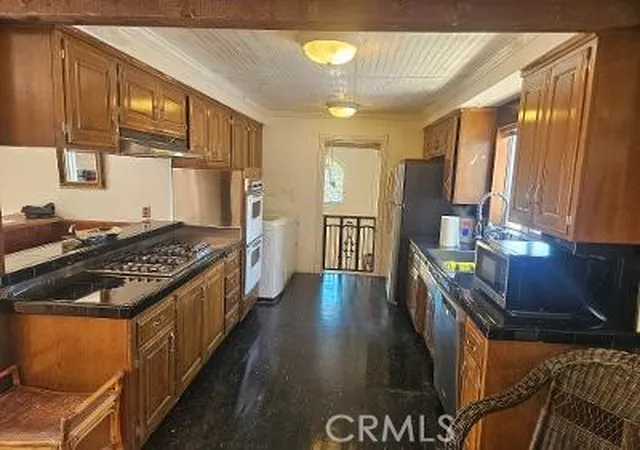 Photo 3 of Single family home for sale at 7916 W 80th Street, Playa Del Rey, CA 90293 | MLS# SB26165931 | Listing updated on 2026-09-15