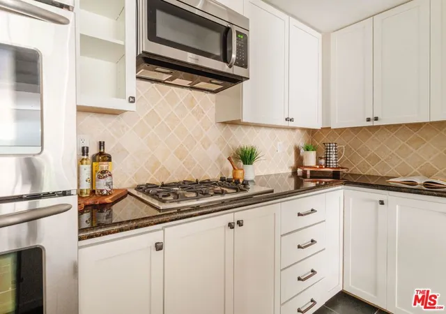 Photo 3 of Condo for sale at 11855 Goshen Ave #104, Los Angeles, CA 90049 | MLS# 26864741 | Listing updated on 2026-09-15
