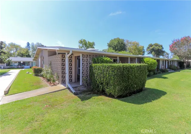 Photo 2 of Condo for sale at 13220 Southport Ln #170L, Seal Beach, CA 90740 | MLS# PW26166390 | Listing updated on 2026-09-15