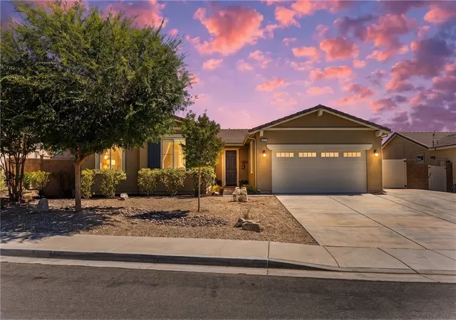 Photo 3 of Sale Pending at 31481 Darlington Oak Dr, Winchester, CA 92596 | MLS# SW26166791 | Listing updated on 2026-09-15