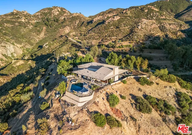 Photo 2 of Mansion for sale at 31847 Hidden Highland Rd, Agoura Hills, CA 91301 | MLS# 26863865 | Listing updated on 2026-09-14