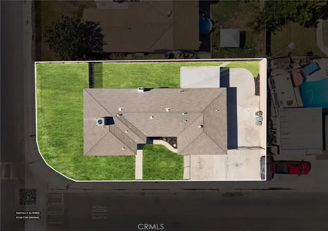 Photo 3 of Sale Pending at 2920 Gemline Ave, Bakersfield, CA 93304 | MLS# PI26166993 | Listing updated on 2026-09-14