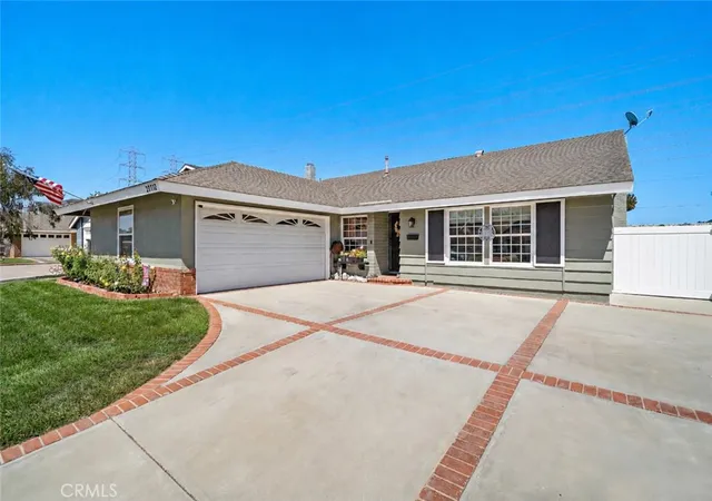 Photo 3 of Single family home for sale at 20712 Spindrift Ln, Huntington Beach, CA 92646 | MLS# OC26164714 | Listing updated on 2026-09-15