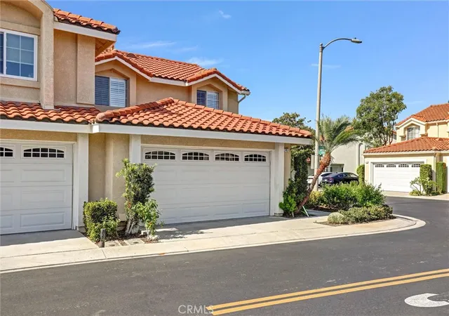 Photo 2 of Sale Pending at 27451 Embassy Way, Laguna Niguel, CA 92677 | MLS# PW26167575 | Listing updated on 2026-09-14