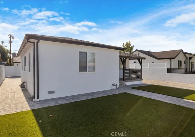 Photo 4 of Single family home for sale at 7044 Tyrone Ave, Van Nuys, CA 91405 | MLS# BB26167755 | Listing updated on 2026-09-15