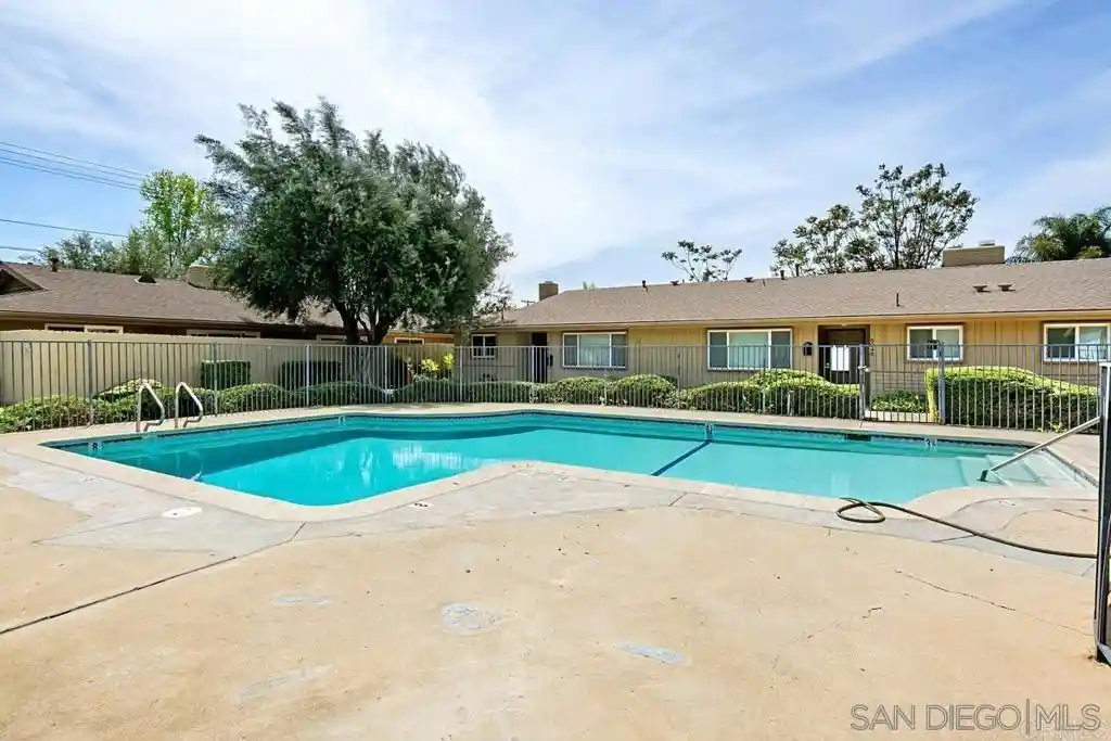 Listing Photo 10 - Condo for sale in 810 E Washington located at 810 E Washington, Escondido, CA 92025 - Unit 810 E Washington