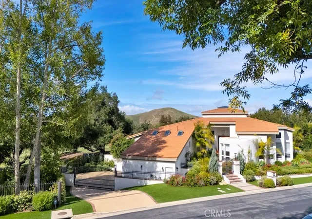 Photo 3 of Sale Pending at 4514 Rayburn, Westlake Village, CA 91362 | MLS# SR26163044 | Listing updated on 2026-09-30