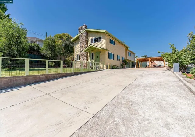 Photo 3 of Single family home for sale at 748 3rd Avenue, Pinole, CA 94564 | MLS# 41143585 | Listing updated on 2026-09-21