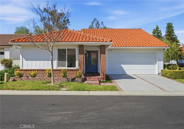Photo 2 of Single family home for sale at 28282 Zarza, Mission Viejo, CA 92692 | MLS# PW26168167 | Listing updated on 2026-09-15