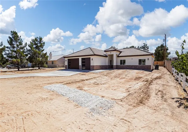 Photo 4 of Single family home for sale at 7428 I Ave, Hesperia, CA 92345 | MLS# IG26168187 | Listing updated on 2026-09-14