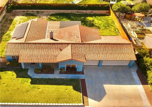 Photo 2 of Single family home for sale at 12654 Jade Rd, Victorville, CA 92392 | MLS# HD26168253 | Listing updated on 2026-09-27