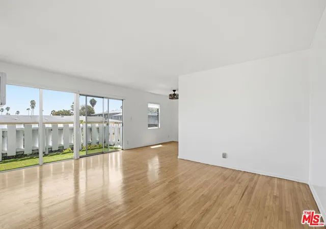 Photo 3 of Condo for sale at 4065 Ursula Ave #6, Los Angeles, CA 90008 | MLS# 26866265 | Listing updated on 2026-09-14