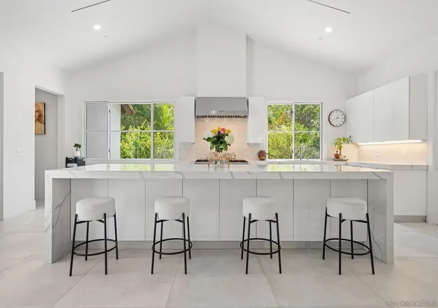 Photo 4 of Single family home for sale at 16947 Avenida Luis, Rancho Santa Fe, CA 92067 | MLS# 260018886SD | Listing updated on 2026-09-14