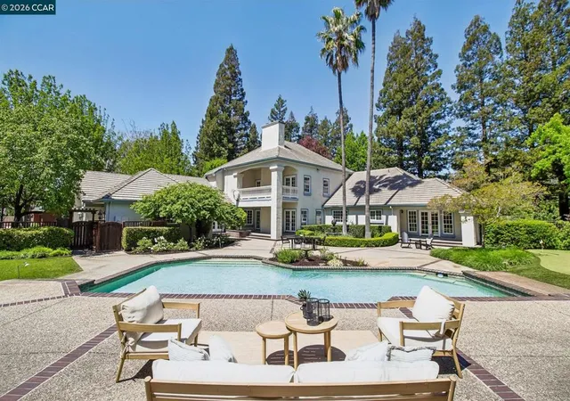 Photo 3 of Single family home for sale at 31 Tierra Verde Ct, Walnut Creek, CA 94598 | MLS# 41143674 | Listing updated on 2026-09-14