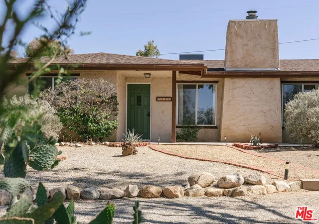 Photo 2 of Single family home for sale at 56435 Carlyle Dr, Yucca Valley, CA 92284 | MLS# 26867067 | Listing updated on 2026-09-14