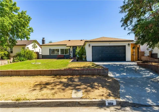 Photo 2 of Single family home for sale at 1050 W Ave J6, Lancaster, CA 93534 | MLS# SR26168102 | Listing updated on 2026-09-14