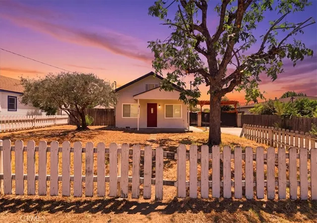 Photo 2 of Single family home for sale at 846 N 4th Avenue, Upland, CA 91786 | MLS# CV26162194 | Listing updated on 2026-09-15