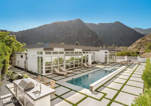 Photo 1 of Single family home for sale at 5924 Paseo Cyn Dr, Malibu, CA 90265 | MLS# 226003669 | Listing updated on 2026-09-16