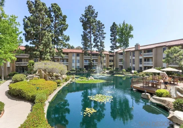 Photo 2 of Sale Pending at 1885 Diamond #308, San Diego, CA 92109 | MLS# 260018912SD | Listing updated on 2026-09-15