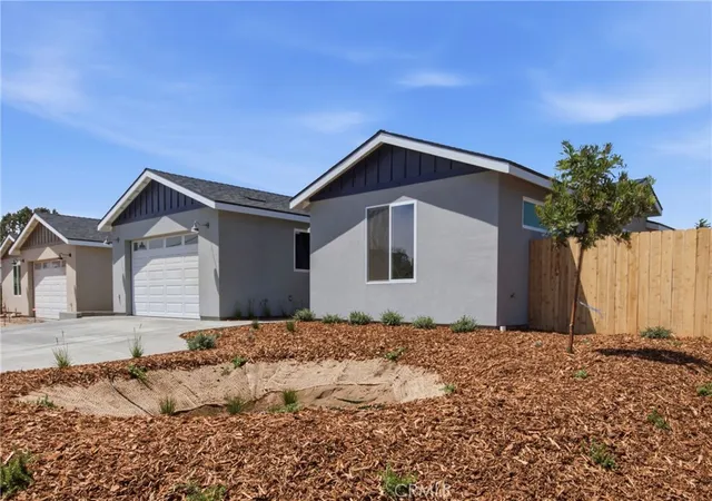 Photo 4 of Single family home for sale at 902 The Pike, Arroyo Grande, CA 93420 | MLS# SC26163332 | Listing updated on 2026-09-24