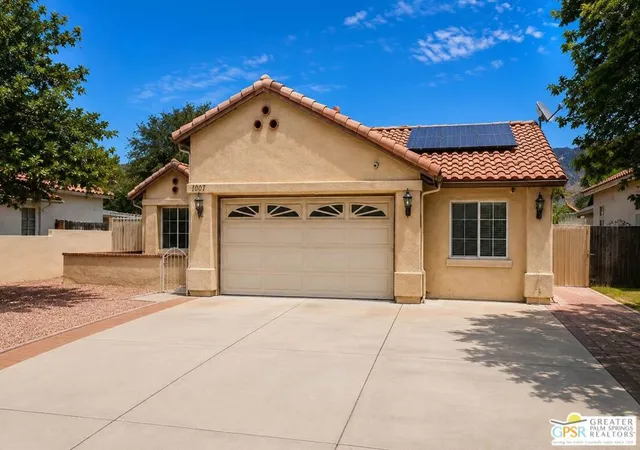 Photo 2 of Single family home for sale at 1007 Serena Dr, San Jacinto, CA 92583 | MLS# 26867565PS | Listing updated on 2026-10-01