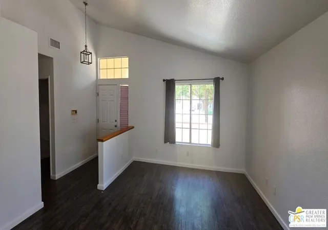Photo 3 of Single family home for sale at 1007 Serena Dr, San Jacinto, CA 92583 | MLS# 26867565PS | Listing updated on 2026-10-01