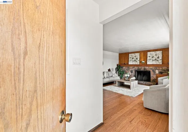 Photo 3 of Single family home for sale at 5760 Leona St, Oakland, CA 94605 | MLS# 41143763 | Listing updated on 2026-09-14