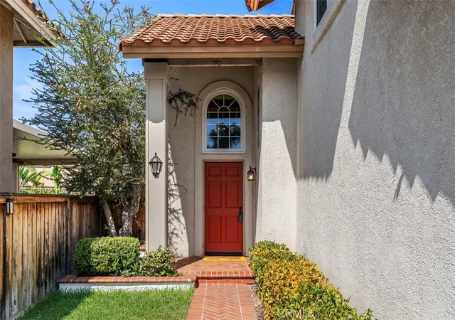Photo 3 of Sale Pending at 18 Las Piedras, Rancho Santa Margarita, CA 92688 | MLS# OC26169573 | Listing updated on 2026-09-14