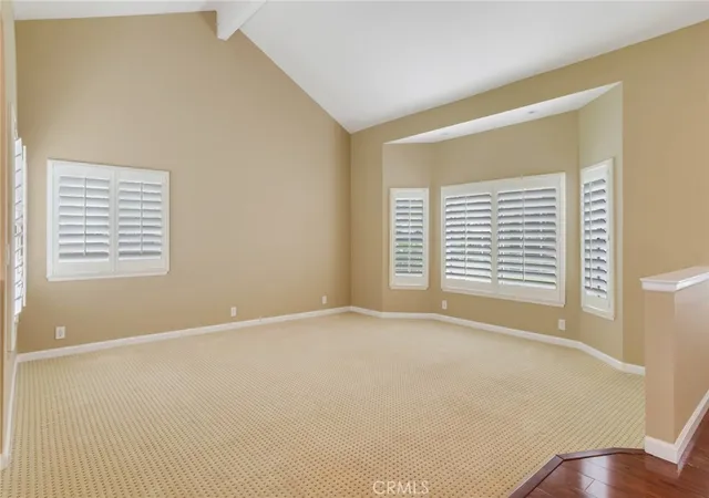 Photo 4 of Sale Pending at 625 Greenwood Ct, Redlands, CA 92373 | MLS# IG26169702 | Listing updated on 2026-09-14