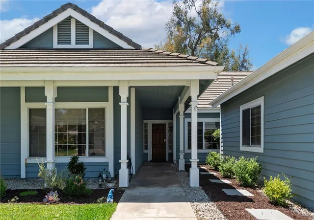 Photo 2 of Single family home for sale at 29907 Longvale Ct, Temecula, CA 92592 | MLS# SW26161992 | Listing updated on 2026-09-14