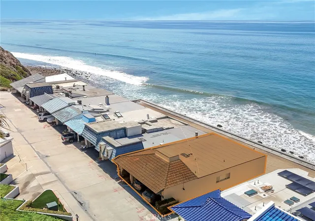 Photo 4 of Single family home for sale at 11914 Beach Clb Way, Malibu, CA 90265 | MLS# SB26169880 | Listing updated on 2026-09-19