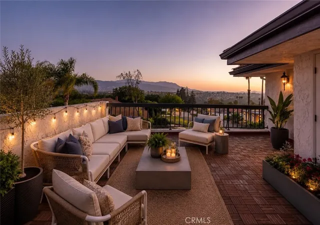 Photo 1 of Sale Pending at 2044 Calle Yucca, Thousand Oaks, CA 91360 | MLS# SR26169835 | Listing updated on 2026-09-14