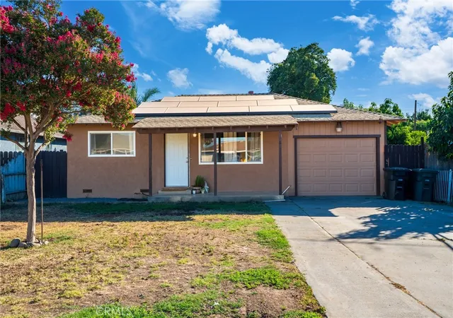 Photo 1 of Single family home for sale at 567 East St, Waterford, CA 95386 | MLS# MC26169920 | Listing updated on 2026-09-14