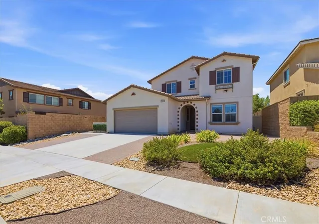 Photo 3 of Sale Pending at 28529 Triple C Ranch Rd, Murrieta, CA 92563 | MLS# SW26169174 | Listing updated on 2026-09-14