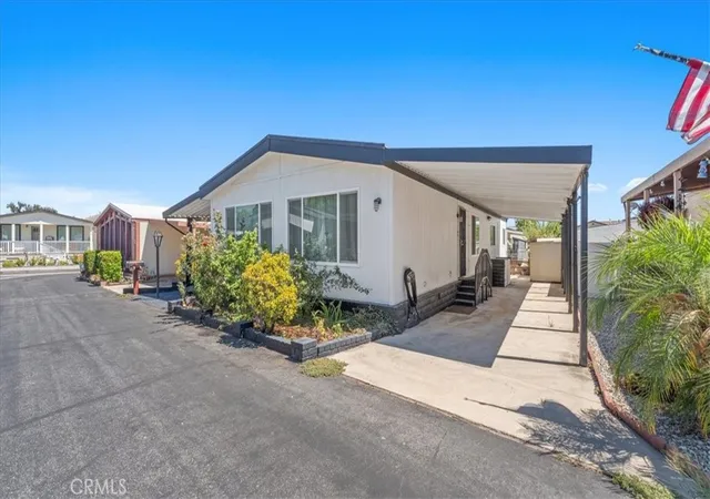 Photo 3 of Manufactured home for sale at 8651 Foothill Blvd #186, Rancho Cucamonga, CA 91730 | MLS# TR26168972 | Listing updated on 2026-09-14