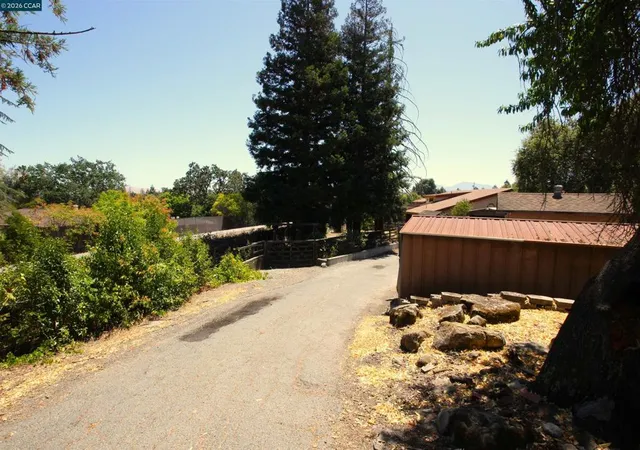 Photo 3 of Single family home for sale at 159 Ironwood Dr, Pacheco, CA 94553 | MLS# 41143874 | Listing updated on 2026-09-21